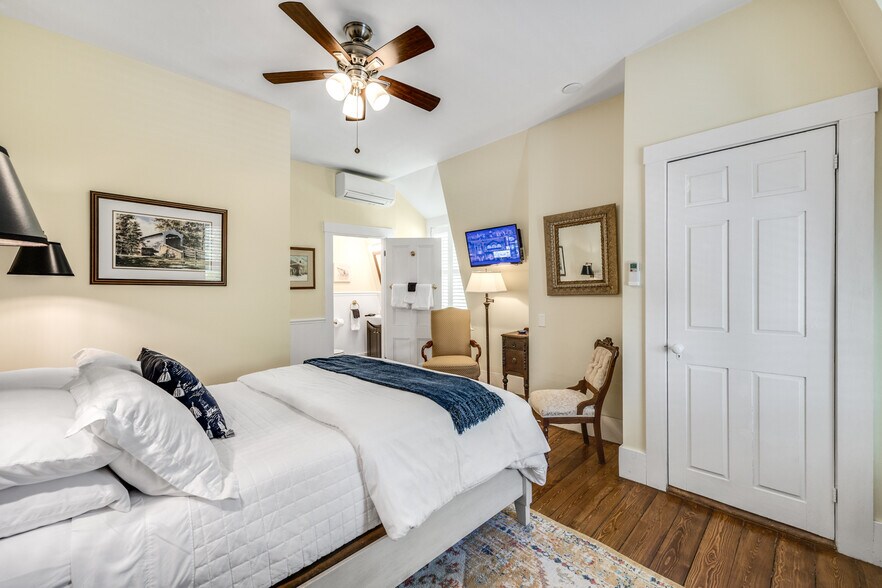 More Photos Of 1861 Main St, Brewster Hospitality For Sale