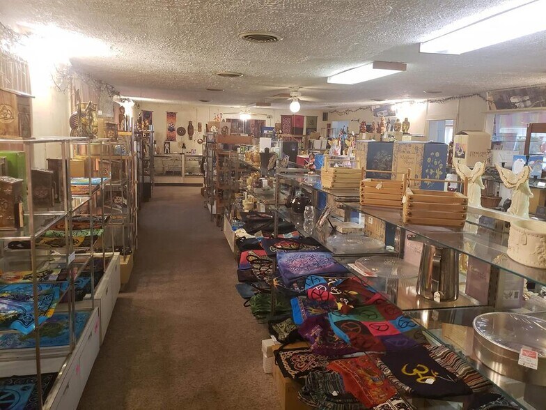 More Photos Of 2487 US Highway 211 W, Luray Storefront For Sale