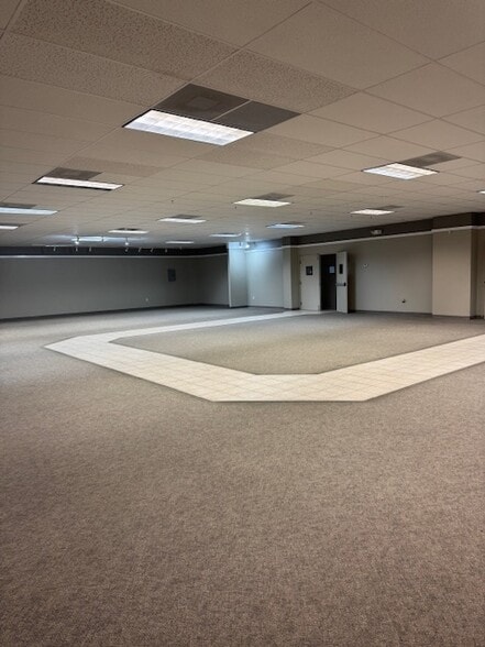 More Photos Of 1917 US Highway 27 N, Sebring Storefront For Sale