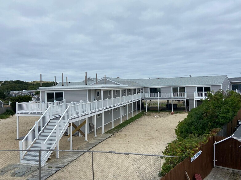 More Photos Of 706 Shore Rd, North Truro Apartments For Sale