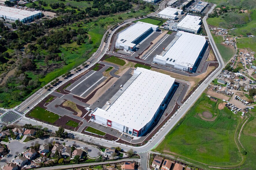 More Photos Of 550 Piercy Rd, San Jose Unknown For Lease