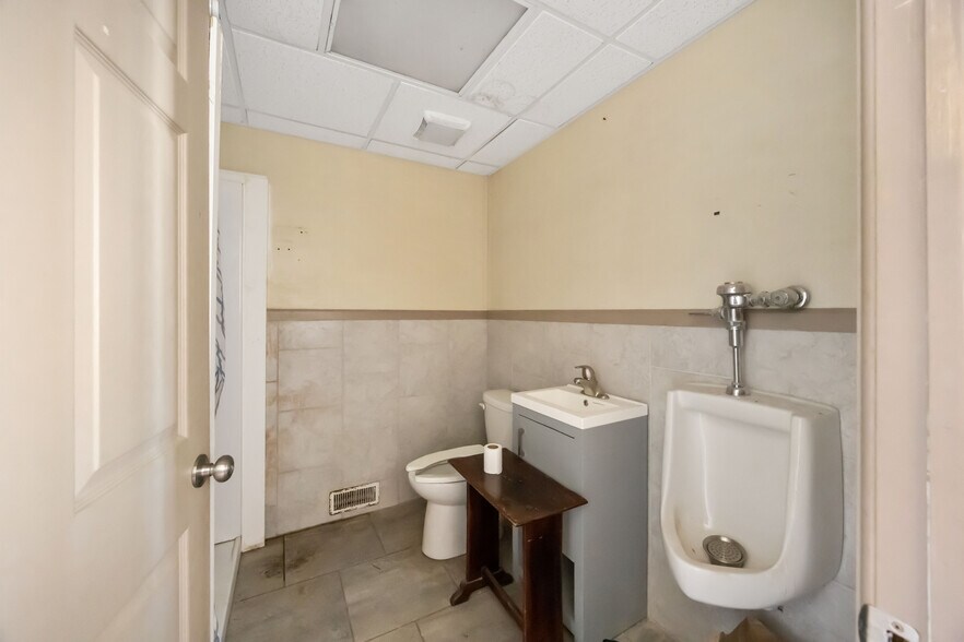 More Photos Of 2805 NY-49, Blossvale Restaurant For Sale