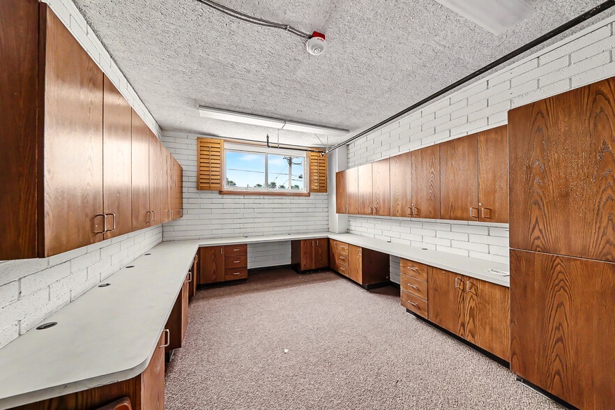 More Photos Of 2401 E Tonopah Ave, North Las Vegas Religious Facility For Sale