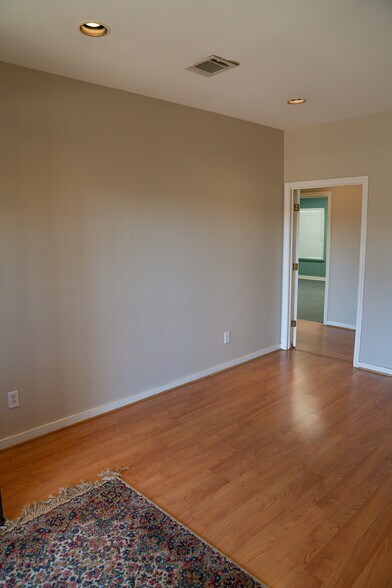 More Photos Of 5726 Root Rd, Spring Office Residential For Sale