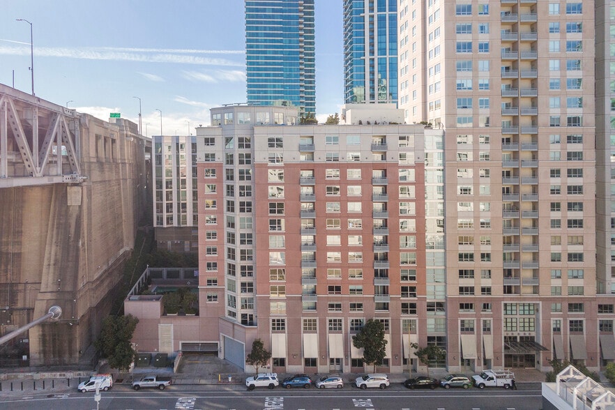 More Photos Of 400 Beale St, San Francisco Apartments For Sale