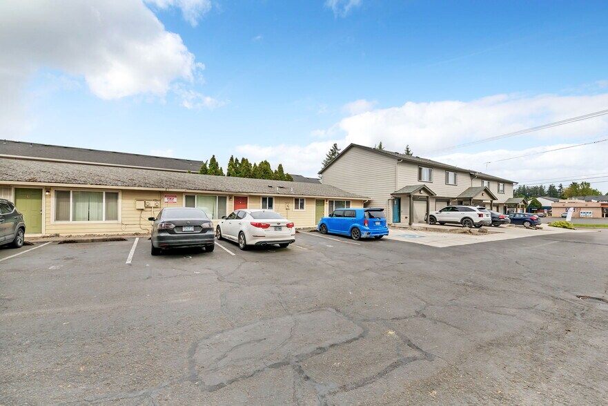 More Photos Of 3942 Ward Dr NE, Salem Apartments For Sale