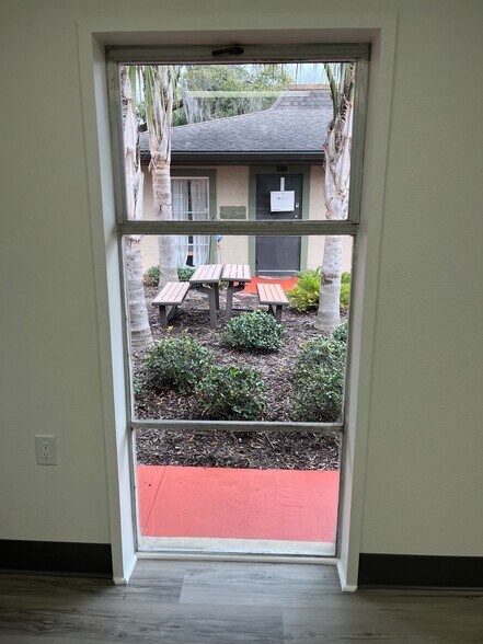 More Photos Of 119 W Plymouth Ave, Deland Unknown For Lease
