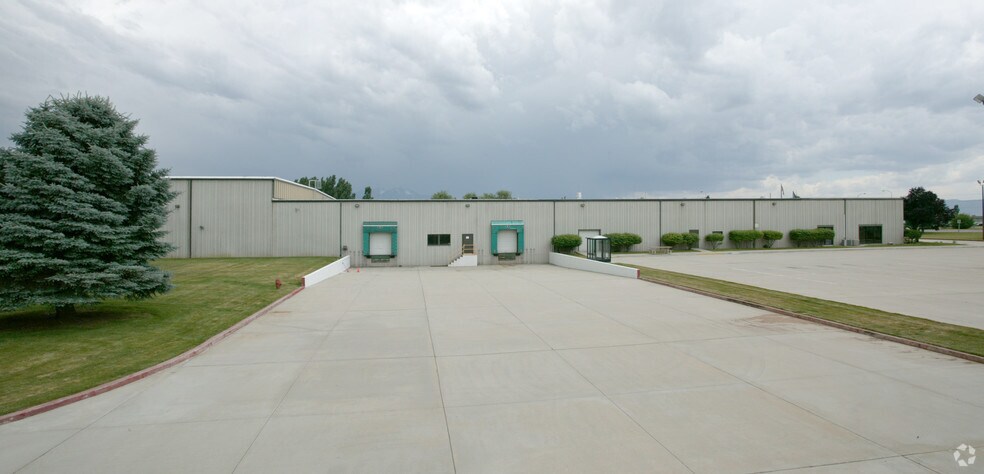 More Photos Of 1530 Mountain Springs Pky, Springville Manufacturing For Sale