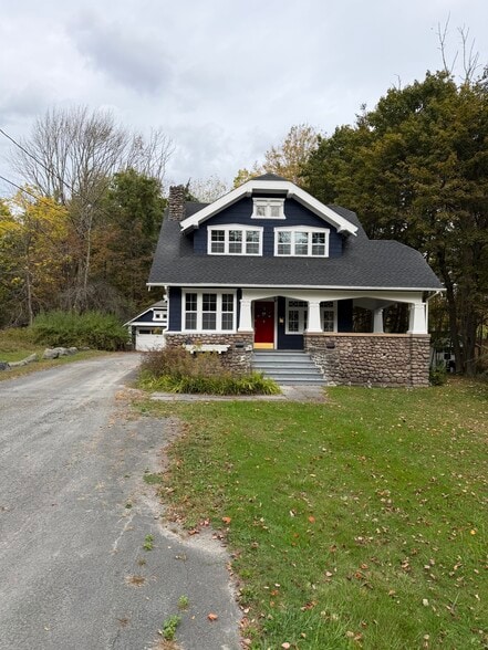 More Photos Of 80 Jefferson St, Monticello Office Residential For Sale