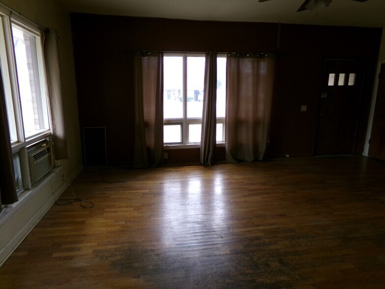 More Photos Of 520 Olive St, Saint Louis Religious Facility For Sale