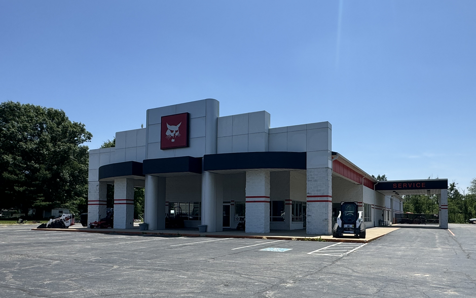 Primary Photo Of 613 W Main St, Greentown Storefront Retail Office For Sale