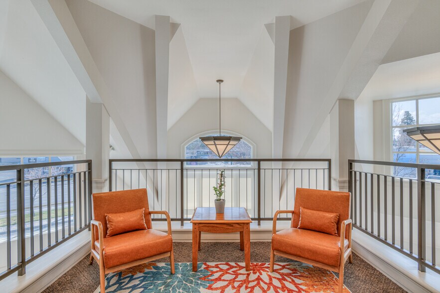 More Photos Of 345 SE 3rd St, Bend Office For Sale