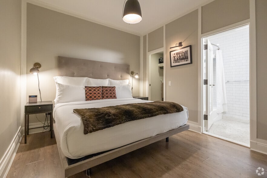 More Photos Of 34 E 32nd St, New York Hotel For Sale