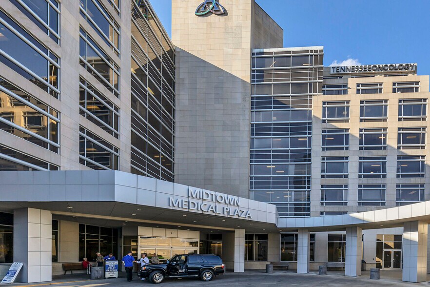 More Photos Of 2004 Hayes St, Nashville Medical For Lease