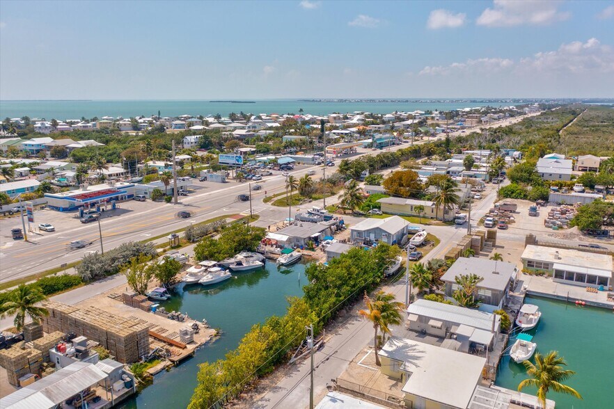 More Photos Of 24931 Overseas Hwy, Summerland Key Restaurant For Lease