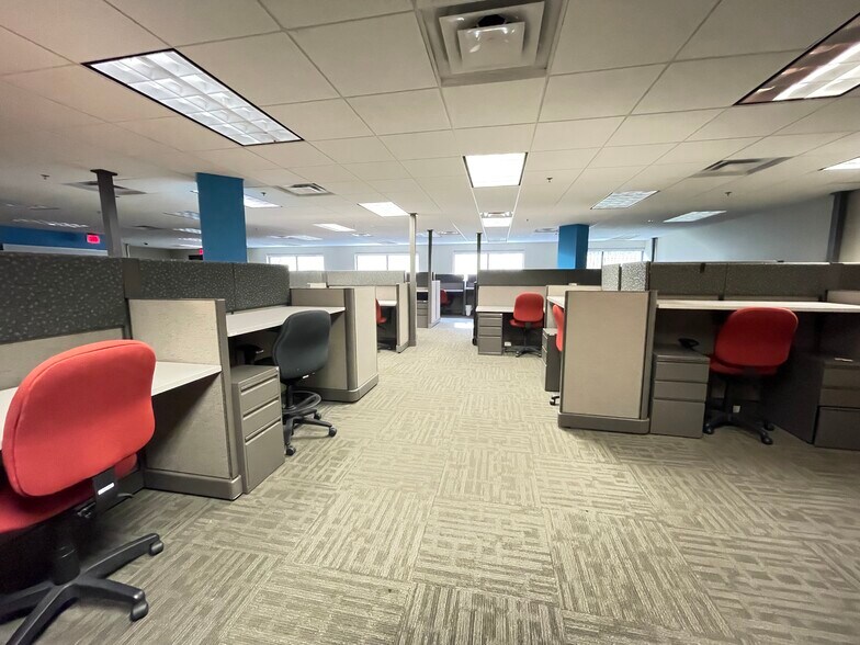 More Photos Of 6901 SW 24th Avenue, Gainesville Office For Lease