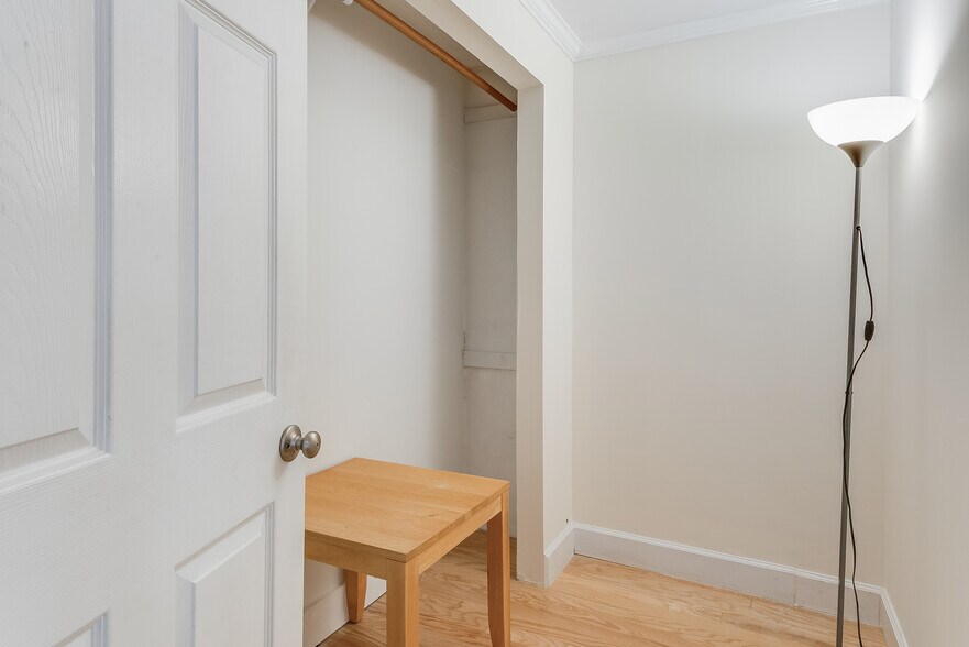 More Photos Of 213 S Francisca Ave, Redondo Beach Multifamily For Sale