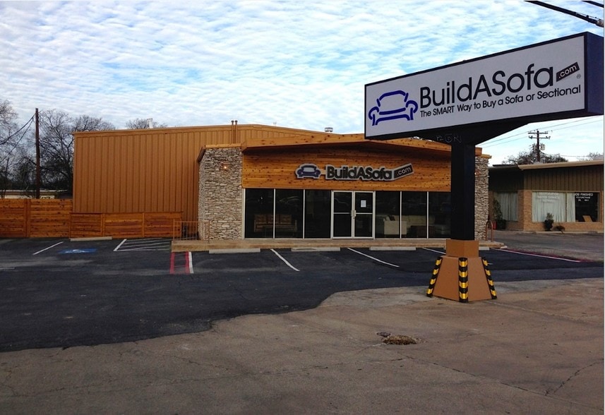 Primary Photo Of 6500 Burnet Rd, Austin Showroom For Lease
