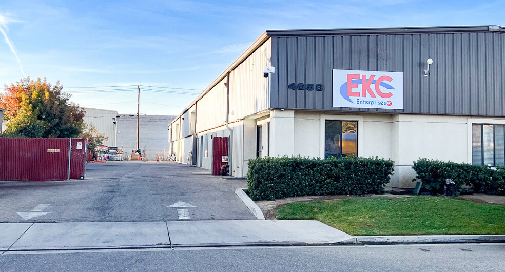 Primary Photo Of 4658 E Weathermaker Ave, Fresno Warehouse For Lease