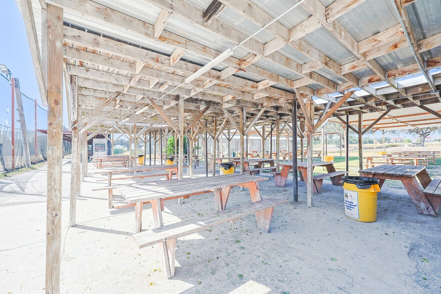More Photos Of 5605 Texas Highway 107, Mission Sports And Entertainment For Sale
