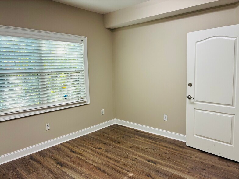 More Photos Of 965 Piedmont Rd NE, Marietta Office For Lease