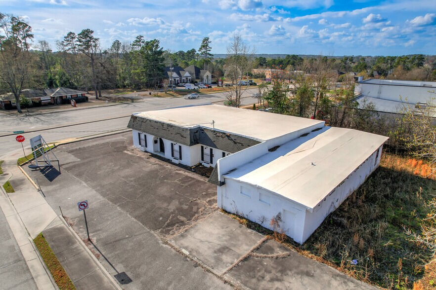 More Photos Of 425 Furys Ferry Rd, Augusta Office For Sale