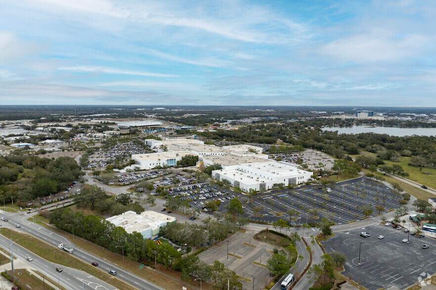 More Photos Of 5701 E Hillsborough Ave, Tampa Office For Lease