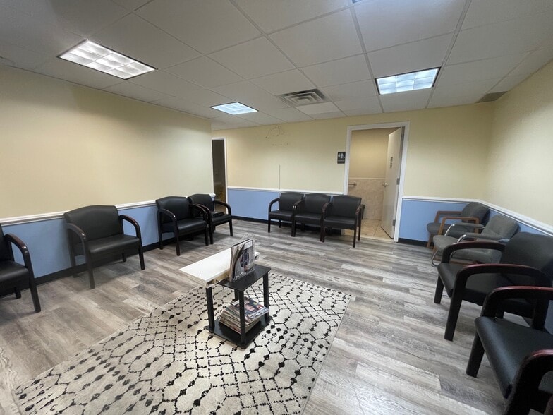 More Photos Of 3041 Avenue U, Brooklyn Medical For Lease