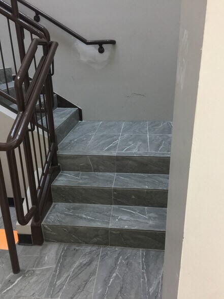 More Photos Of 701 Pin Oak Rd, Katy Storefront Retail Office For Lease