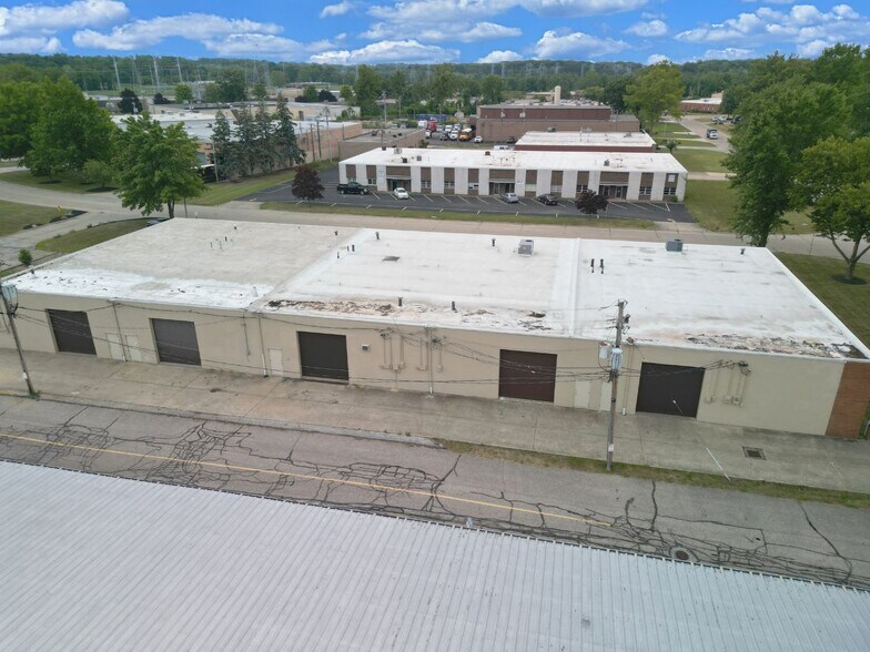 More Photos Of 7252 Industrial Park Blvd, Mentor Manufacturing For Lease