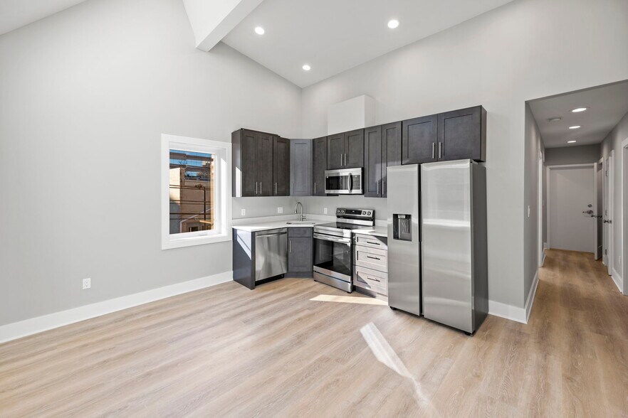 More Photos Of 4535 Avondale St, Bethesda Apartments For Sale