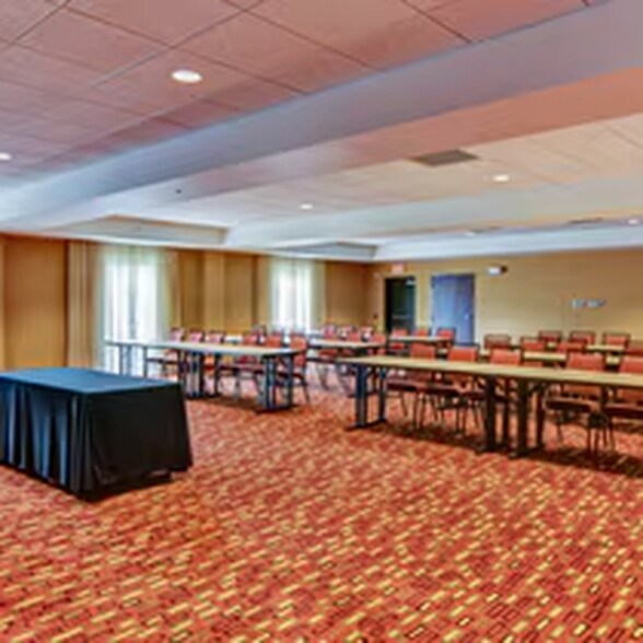 More Photos Of 30 Shaner Dr, Bridgeport Hotel For Sale