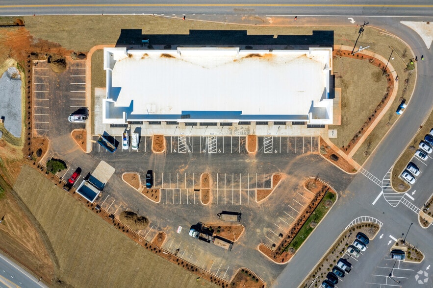 More Photos Of 7610 E NC 150 Hwy, Sherrills Ford Restaurant For Lease
