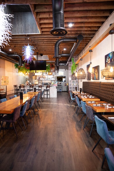 Primary Photo Of 812 Main St, Caldwell Storefront For Sale