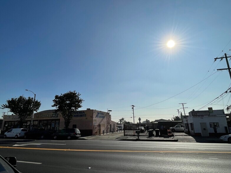 More Photos Of 4714-4730 E Olympic Blvd, Los Angeles Supermarket For Lease