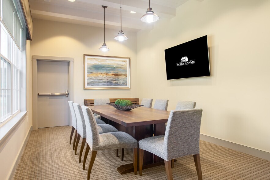 More Photos Of 4 Berry St, North Andover Apartments For Lease