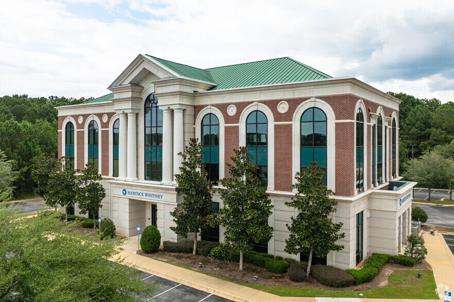 Primary Photo Of 1301 Industrial Dr, Crestview Coworking Space