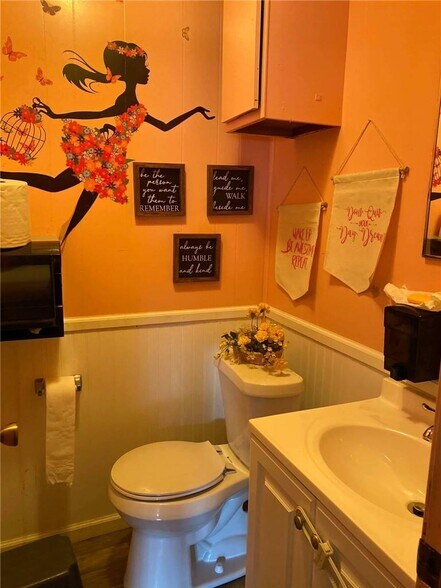 More Photos Of 130 Charter Oak Dr, Canyon Lake Daycare Center For Sale