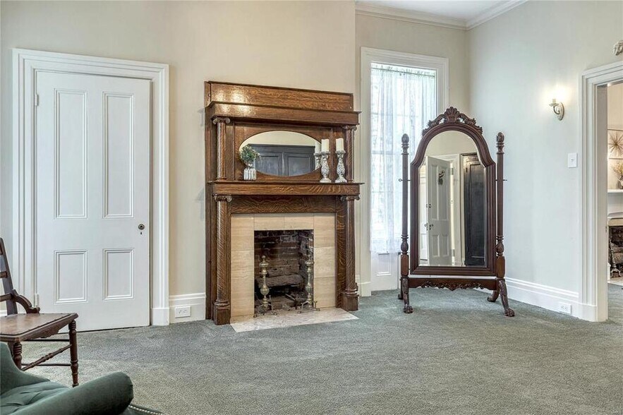 More Photos Of 11475 Lilac Ave, Saint Louis Specialty For Sale