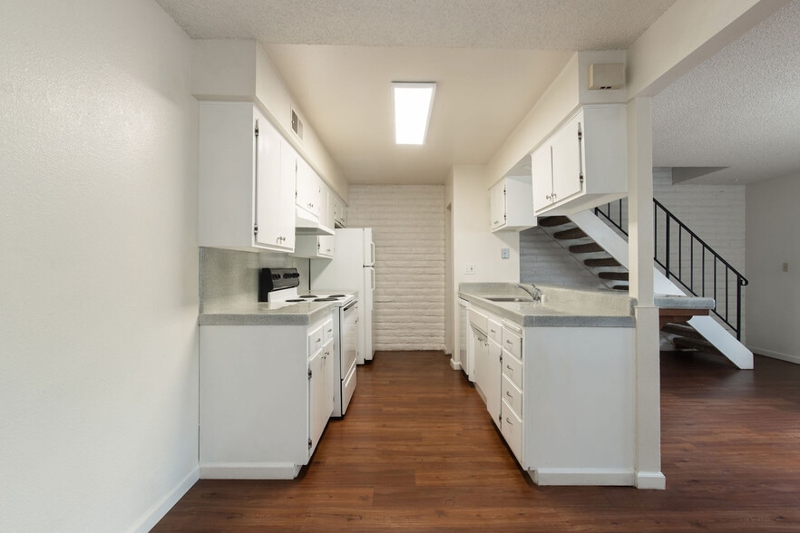 More Photos Of 3260 Alexander Dr, Redding Apartments For Sale