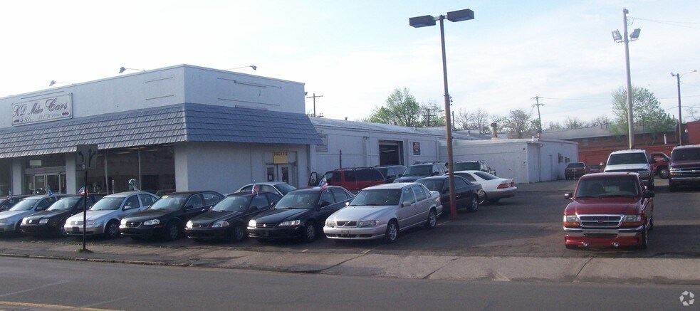 More Photos Of 1562 King Ave, Columbus Freestanding For Lease