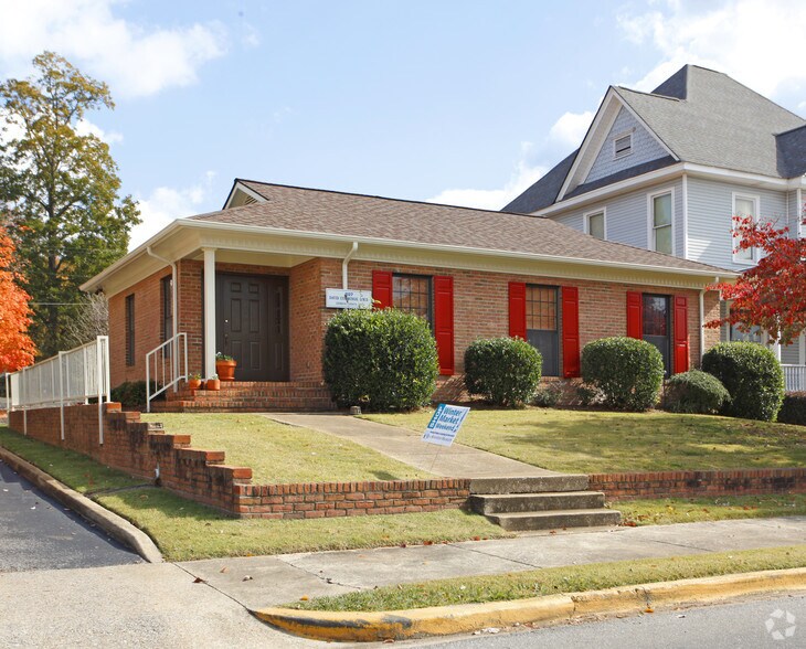 More Photos Of 1127 Leighton Ave, Anniston Medical For Sale