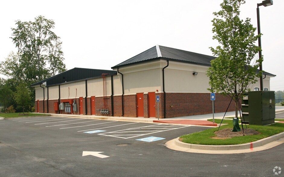 More Photos Of 2730 Peachtree Industrial Blvd, Duluth Freestanding For Lease