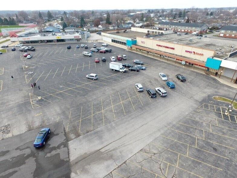 More Photos Of 2210-2400 Rapids Dr, Racine Freestanding For Sale