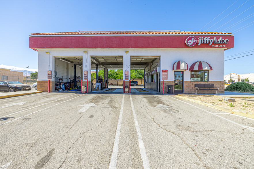 Primary Photo Of 1040 W Rancho Vista Blvd, Palmdale Auto Repair For Sale