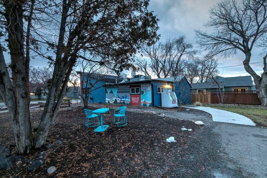 More Photos Of 600 South Ave W, Missoula General Retail For Sale