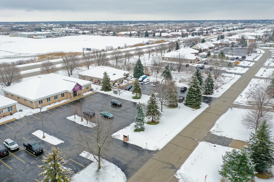 More Photos Of W6180 Aerotech Dr, Appleton Office For Lease