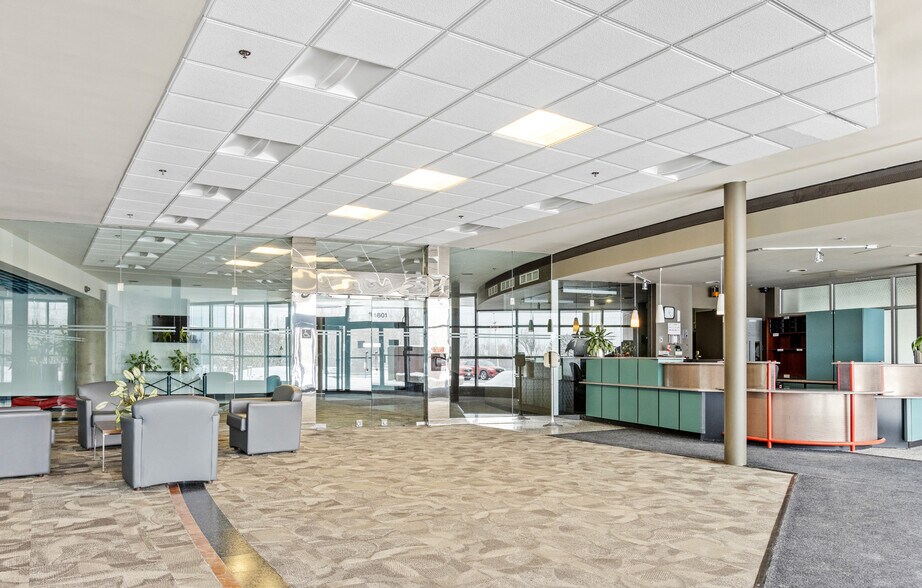 More Photos Of 1601 Telesat Crt, Ottawa Office For Lease