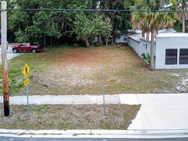 More Photos Of 1321 St Johns Ave, Palatka Service For Sale