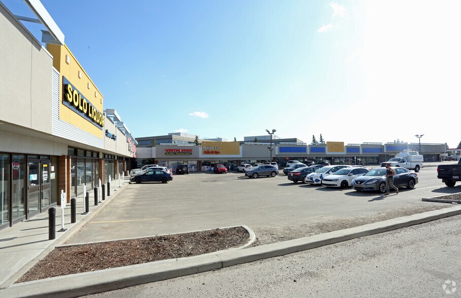 More Photos Of 4922 98th Ave NW, Edmonton General Retail For Lease